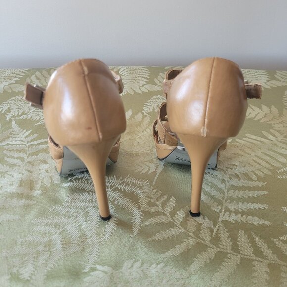 Anne Michelle Heels - Picture 4 of 8